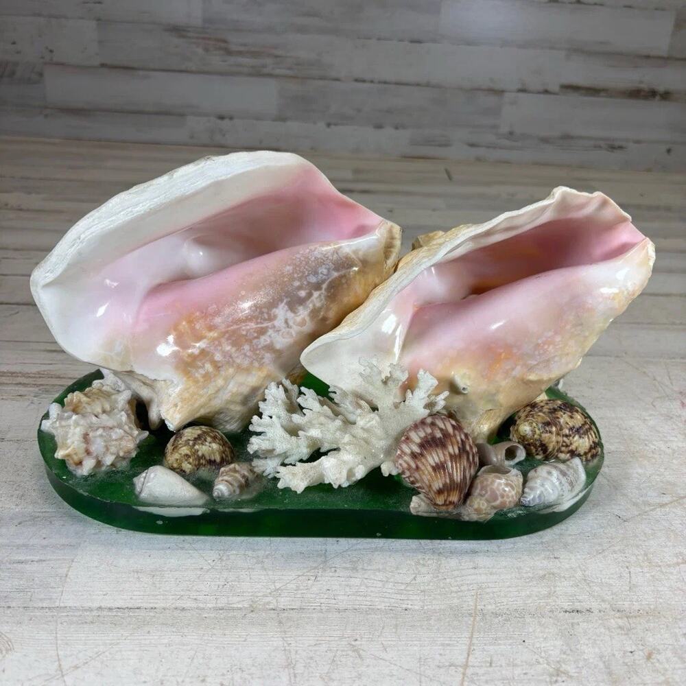 Vintage TV Lamp Double Conch Shell Seashells Coral Accent Night Light Kitsch